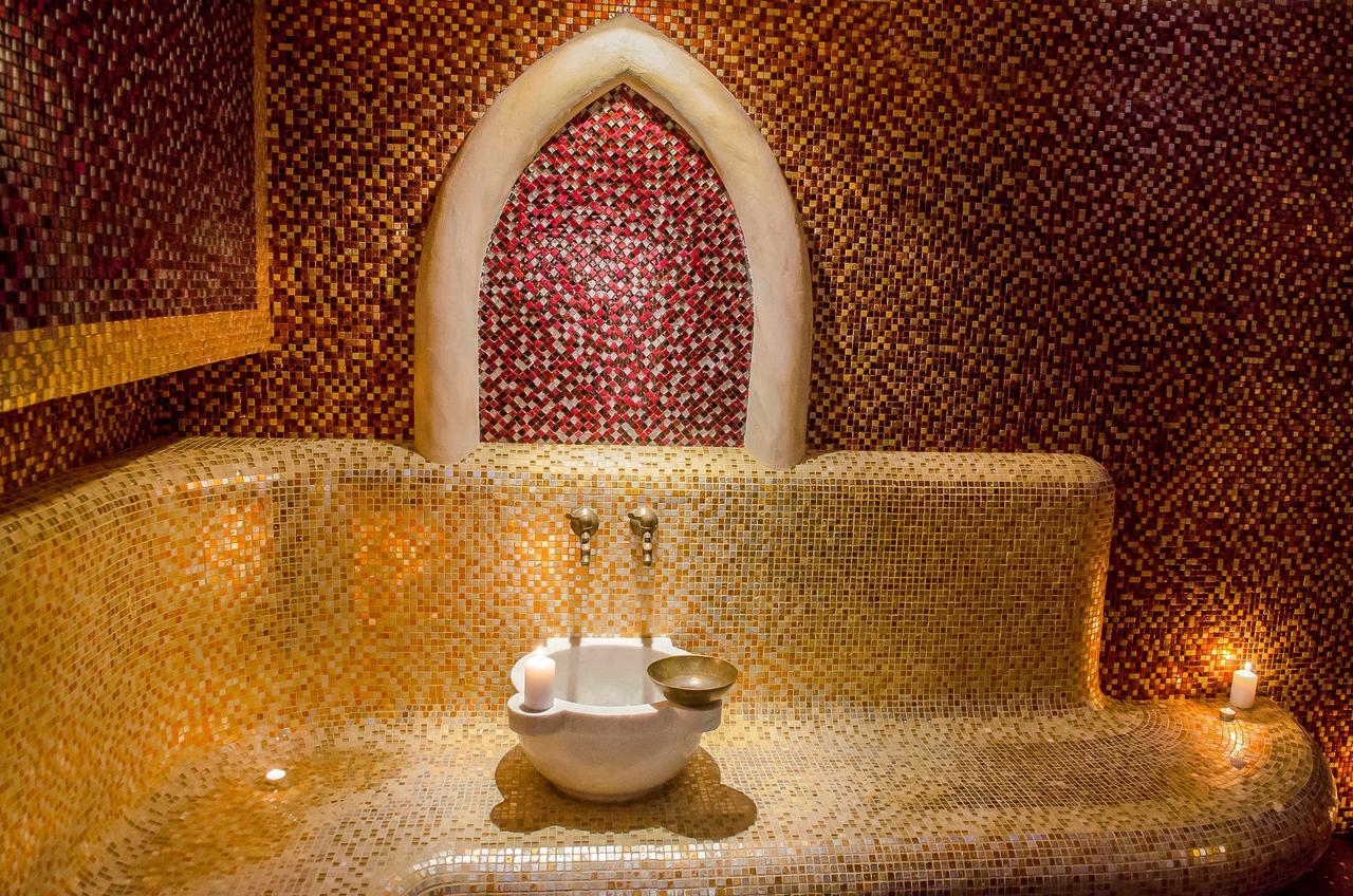 パーク ホテル スタラ ザゴラ スタラ・ザゴラ エクステリア 写真 A hammam in the Emirates Palace Hotel, Abu Dhabi, United Arab Emirates